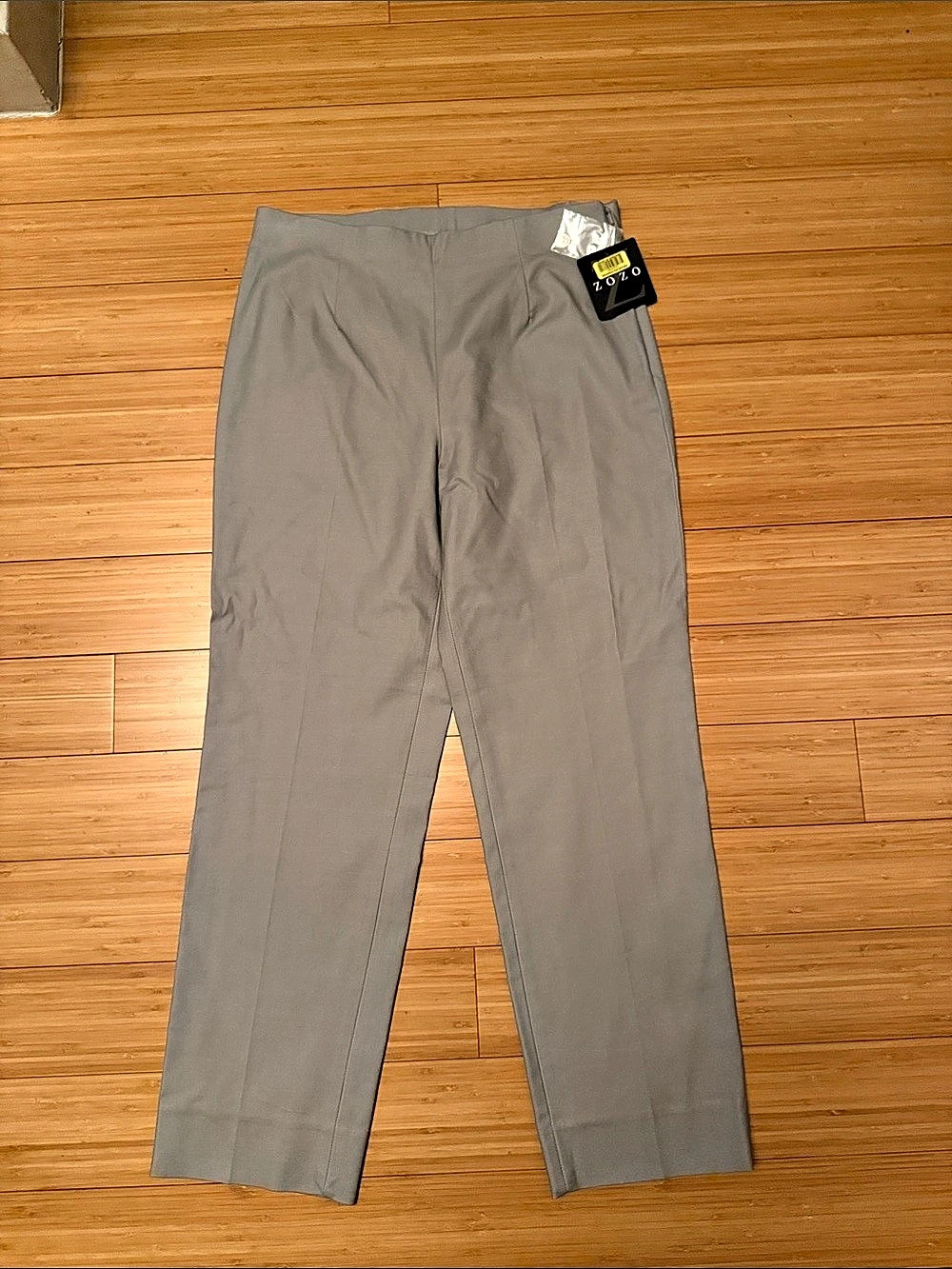 ZOZO Straight Leg Pants in Gray Size 6 NWT